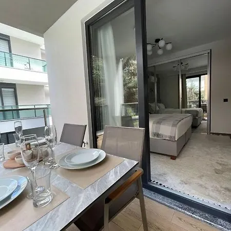 Cozy Near Cleopatra Beach *